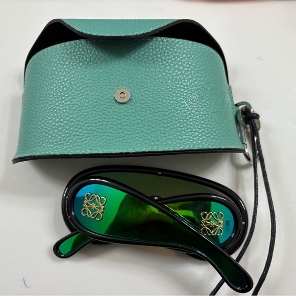 Loewe x Paula's Ibiza Mask Sunglasses - Picture 2 of 3